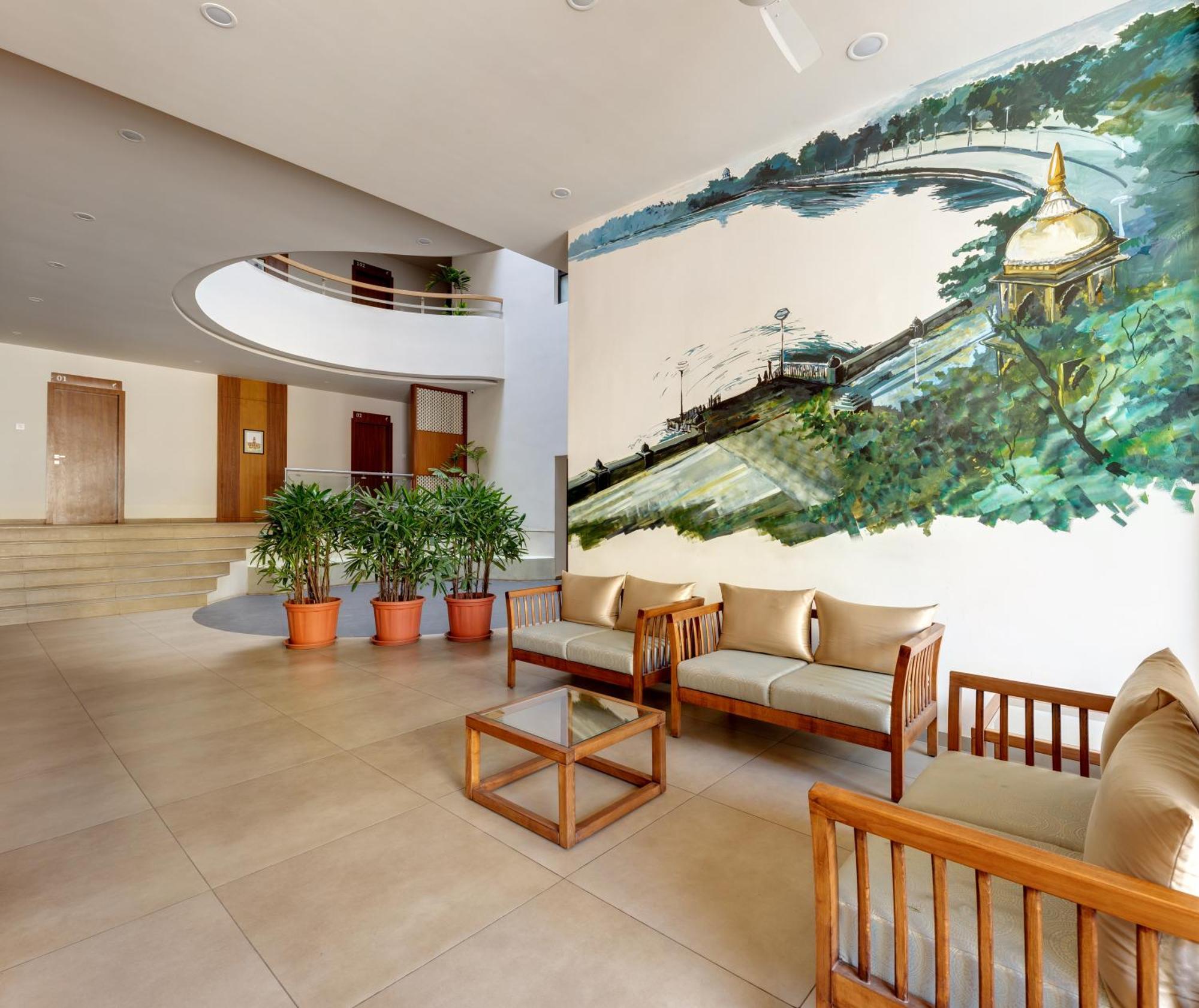 Hotel Classic Mid Town, Kolhapur Extérieur photo