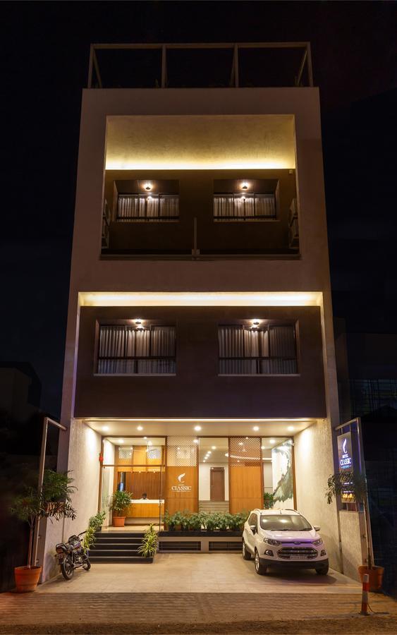 Hotel Classic Mid Town, Kolhapur Extérieur photo