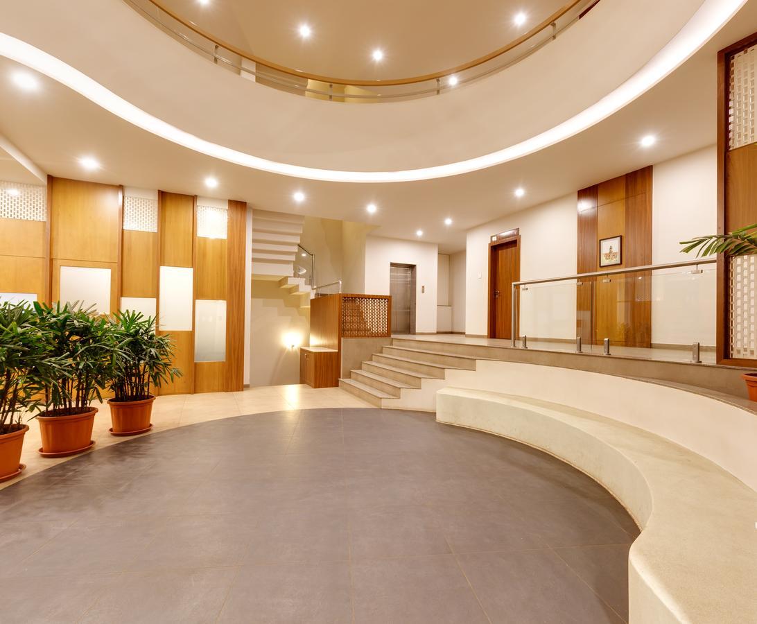 Hotel Classic Mid Town, Kolhapur Extérieur photo